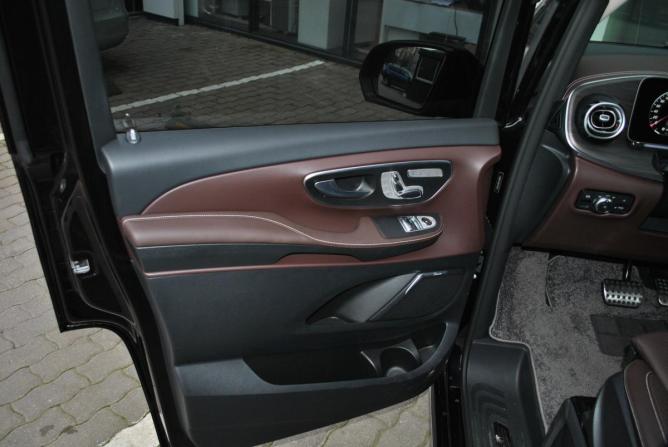 Mercedes-Benz V-Класс III (W447) Рестайлинг 2 с пробегом 2025 года, цена 13 490 000 рублей, 700 км, минивэн, Автокод Объявления