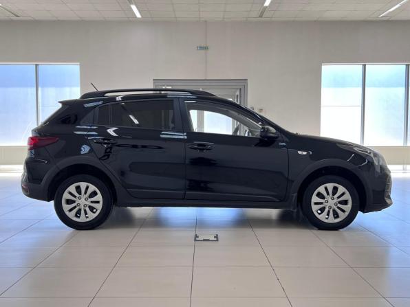 Kia Rio IV Рестайлинг с пробегом 2021 года, цена 1 600 000 рублей, 54726 км, хэтчбек, Автокод Объявления