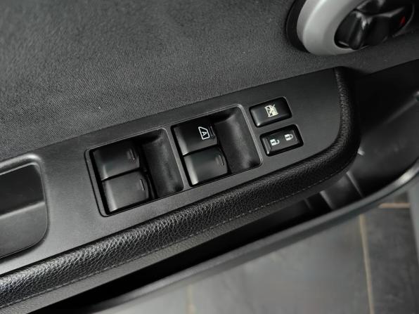 Nissan Tiida I Рестайлинг с пробегом 2012 года, цена 775 000 рублей, 149680 км, хэтчбек, Автокод Объявления