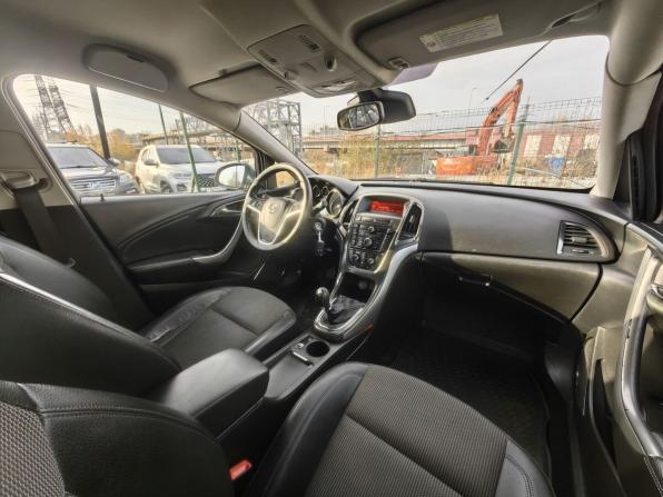 Opel Astra J с пробегом 2011 года, цена 499 000 рублей, 214014 км, хэтчбек, Автокод Объявления