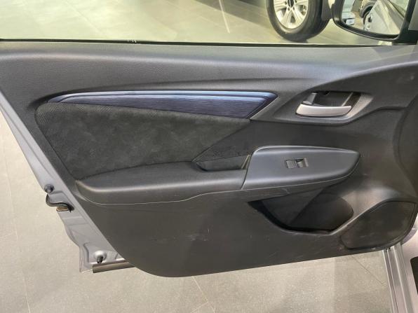 Honda Shuttle II с пробегом 2018 года, цена 1 411 300 рублей, 130644 км, универсал, Автокод Объявления