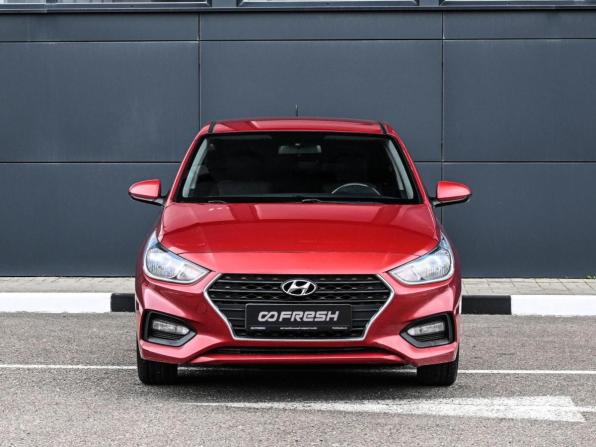 Hyundai Solaris II с пробегом 2018 года, цена 1 164 000 рублей, 170117 км, седан, Автокод Объявления