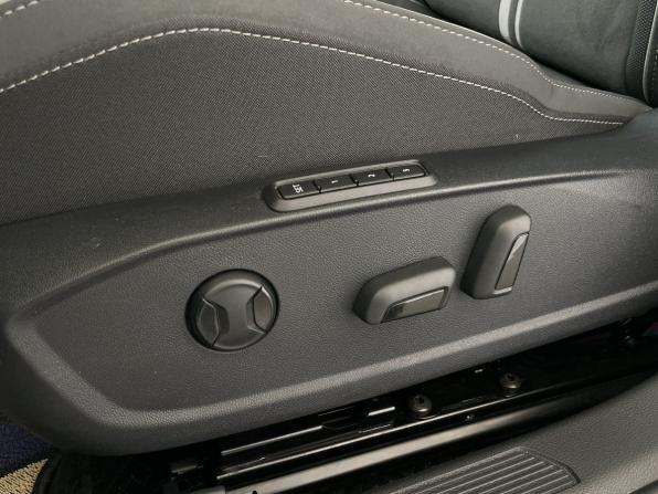Volkswagen Golf VIII с пробегом 2024 года, цена 3 570 000 рублей, 5317 км, хэтчбек, Автокод Объявления