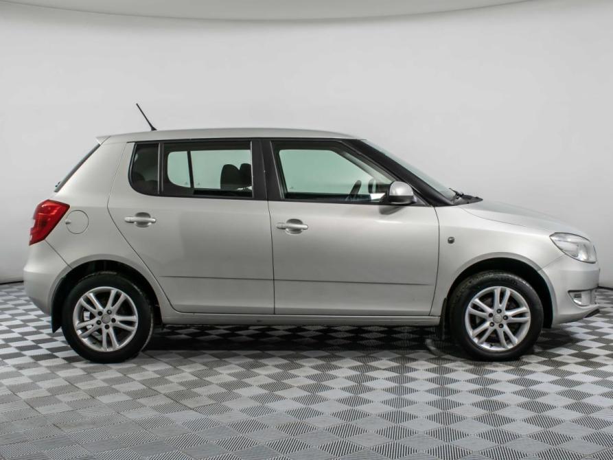 Skoda Fabia II Рестайлинг Москва  - изображение 4