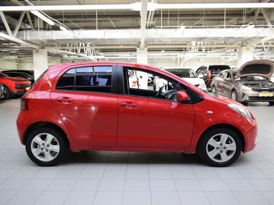 Toyota Yaris II Челябинск  - изображение 8