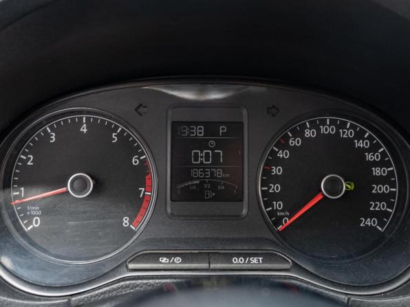 Volkswagen Polo V Рестайлинг с пробегом 2018 года, цена 1 125 000 рублей, 186378 км, седан, Автокод Объявления