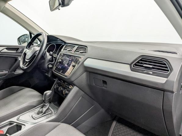 Volkswagen Tiguan II с пробегом 2020 года, цена 2 650 000 рублей, 69375 км, внедорожник, Автокод Объявления