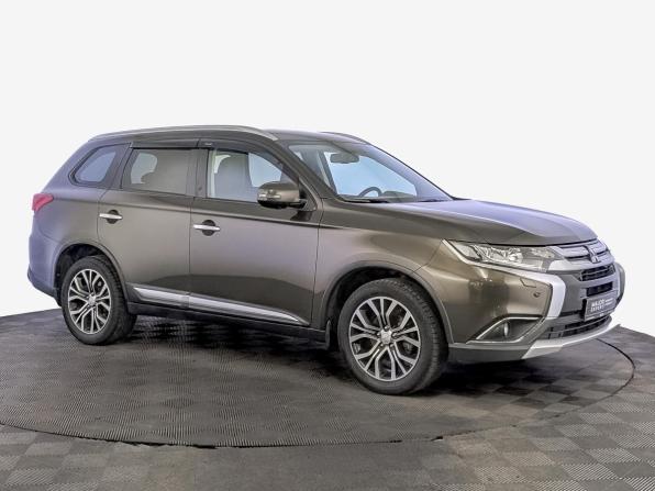 Mitsubishi Outlander III Рестайлинг 2 с пробегом 2018 года, цена 2 380 000 рублей, 123700 км, внедорожник, Автокод Объявления