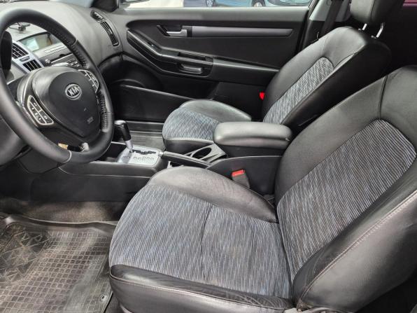 Kia Ceed I с пробегом 2009 года, цена 899 000 рублей, 110300 км, хэтчбек, Автокод Объявления
