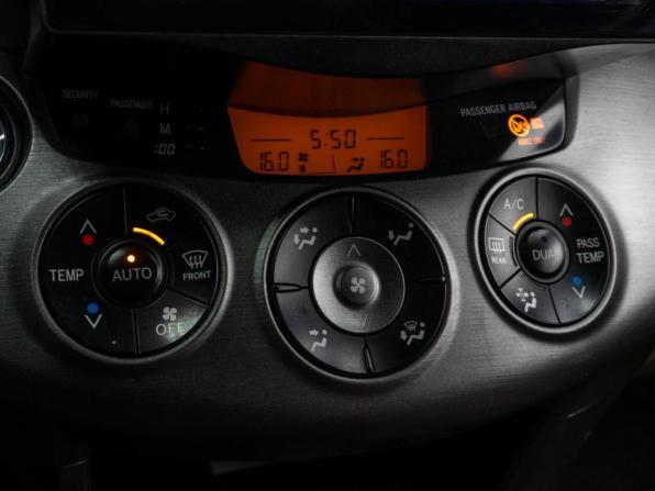 Toyota RAV4 III (XA30) с пробегом 2010 года, цена 1 199 000 рублей, 331280 км, внедорожник, Автокод Объявления