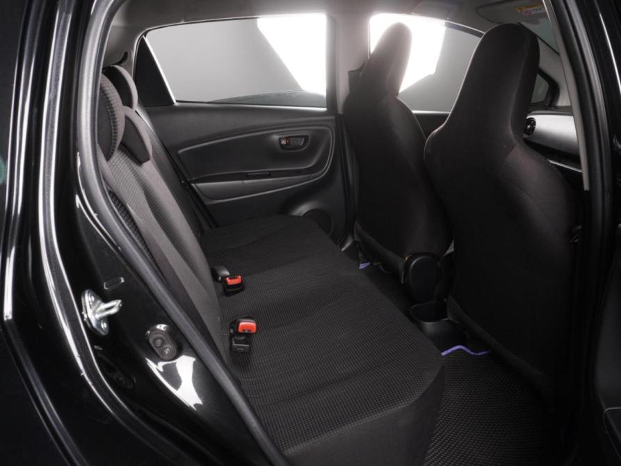 Toyota Vitz III (XP130) Рестайлинг 2 Минеральные Воды  - изображение 11