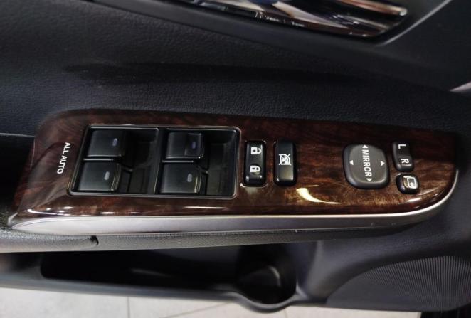 Toyota Camry VII (XV50) Рестайлинг с пробегом 2017 года, цена 2 720 000 рублей, 95862 км, седан, Автокод Объявления