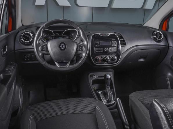 Renault Kaptur I с пробегом 2016 года, цена 1 200 000 рублей, 133989 км, внедорожник, Автокод Объявления