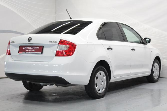 Skoda Rapid I с пробегом 2014 года, цена 689 000 рублей, 118360 км, лифтбек, Автокод Объявления