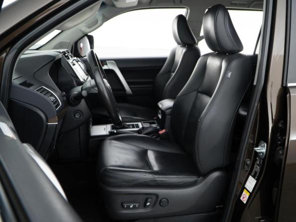 Toyota Land Cruiser Prado 150 Series Рестайлинг 2 с пробегом 2019 года, цена 5 127 077 рублей, 129168 км, внедорожник, Автокод Объявления