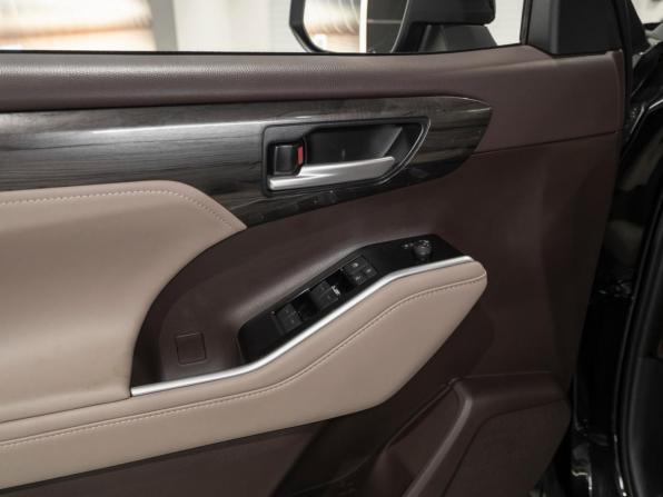 Toyota Highlander IV (XU70) с пробегом 2026 года, цена 5 900 000 рублей, 50 км, внедорожник, Автокод Объявления