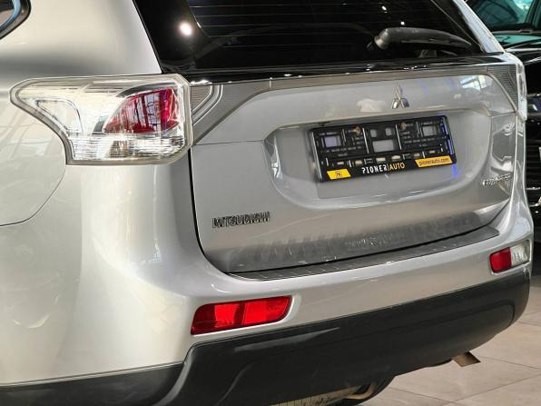 Mitsubishi Outlander III с пробегом 2013 года, цена 1 350 000 рублей, 275400 км, внедорожник, Автокод Объявления