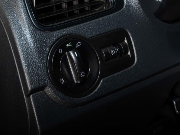 Volkswagen Polo V Рестайлинг с пробегом 2017 года, цена 988 000 рублей, 188000 км, седан, Автокод Объявления
