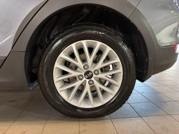 Kia Rio IV с пробегом 2018 года, цена 1 619 000 рублей, 65400 км, хэтчбек, Автокод Объявления