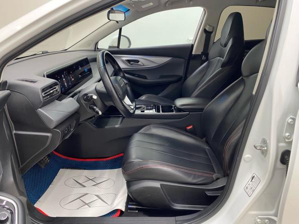 BAIC U5 Plus с пробегом 2023 года, цена 1 329 000 рублей, 90324 км, седан, Автокод Объявления