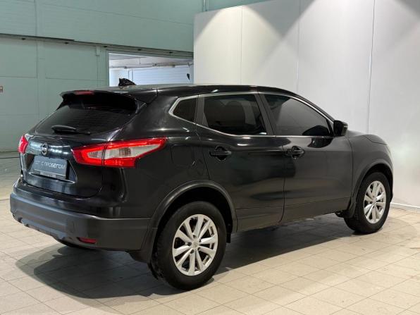 Nissan Qashqai II с пробегом 2017 года, цена 1 135 000 рублей, 131001 км, внедорожник, Автокод Объявления