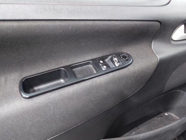Peugeot 207 I с пробегом 2007 года, цена 350 000 рублей, 115500 км, хэтчбек, Автокод Объявления