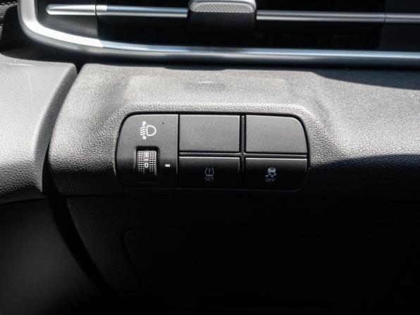 Hyundai Elantra VII (CN7) Рестайлинг с пробегом 2023 года, цена 2 150 000 рублей, 41987 км, седан, Автокод Объявления