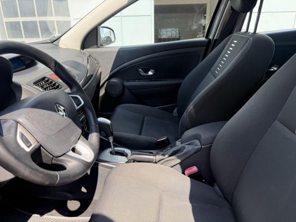 Renault Megane III с пробегом 2011 года, цена 635 000 рублей, 172325 км, универсал, Автокод Объявления