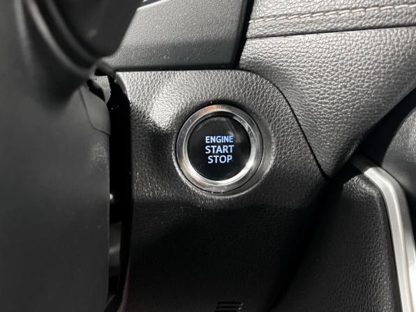 Toyota RAV4 V (XA50) с пробегом 2020 года, цена 2 439 900 рублей, 230523 км, внедорожник, Автокод Объявления