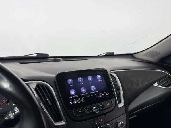 Chevrolet Malibu IX Рестайлинг с пробегом 2021 года, цена 1 559 000 рублей, 106000 км, седан, Автокод Объявления