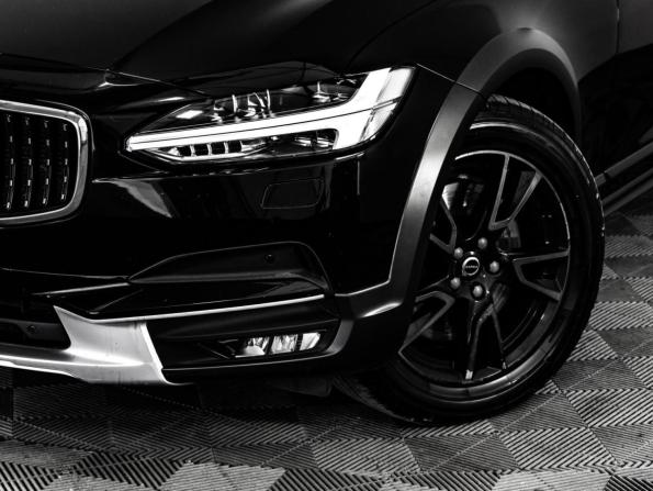 Volvo V90 Cross Country I с пробегом 2018 года, цена 3 199 000 рублей, 123933 км, универсал, Автокод Объявления