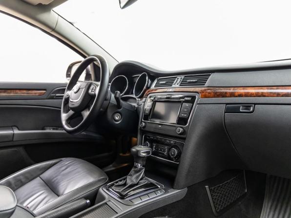 Skoda Superb II с пробегом 2010 года, цена 978 000 рублей, 184585 км, лифтбек, Автокод Объявления