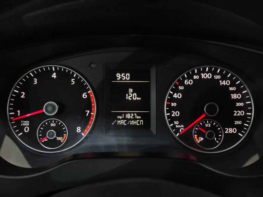 Volkswagen Jetta VI Рестайлинг Альметьевск  - изображение 19