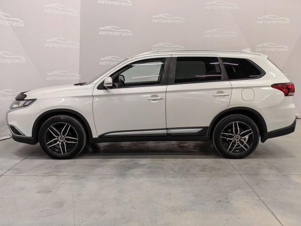 Mitsubishi Outlander III Рестайлинг 2 с пробегом 2017 года, цена 1 900 000 рублей, 156111 км, внедорожник, Автокод Объявления