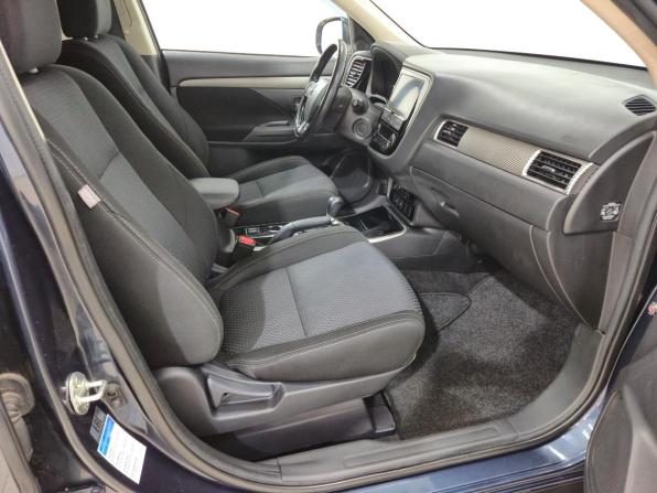 Mitsubishi Outlander III Рестайлинг 3 с пробегом 2018 года, цена 1 745 000 рублей, 147921 км, внедорожник, Автокод Объявления
