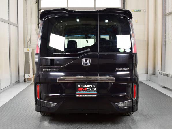 Honda Stepwgn V с пробегом 2016 года, цена 1 565 997 рублей, 203415 км, минивэн, Автокод Объявления