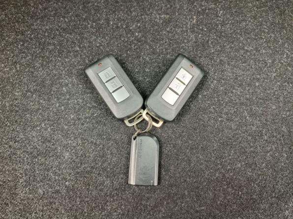 Mitsubishi Outlander III Рестайлинг 3 с пробегом 2021 года, цена 2 650 000 рублей, 61350 км, внедорожник, Автокод Объявления