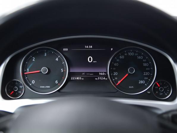 Volkswagen Touareg II с пробегом 2011 года, цена 1 990 000 рублей, 223803 км, внедорожник, Автокод Объявления