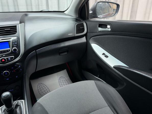 Hyundai Solaris I с пробегом 2012 года, цена 639 000 рублей, 214211 км, седан, Автокод Объявления