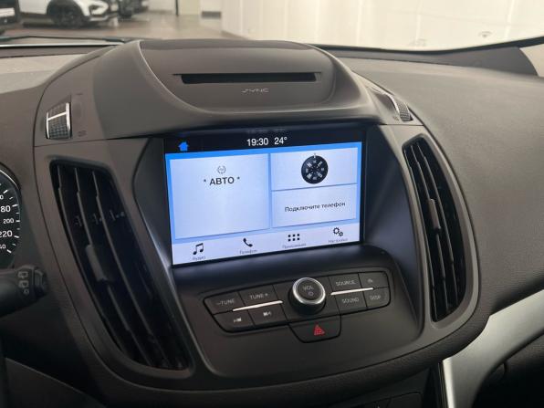 Ford Kuga II Рестайлинг с пробегом 2017 года, цена 1 540 000 рублей, 166000 км, внедорожник, Автокод Объявления