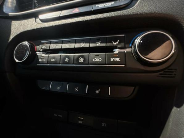 Kia Ceed III с пробегом 2021 года, цена 1 850 000 рублей, 115306 км, универсал, Автокод Объявления