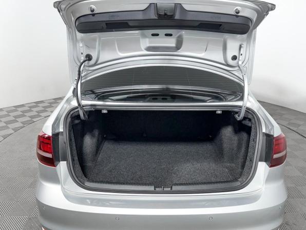 Volkswagen Jetta VI Рестайлинг с пробегом 2018 года, цена 1 250 000 рублей, 118600 км, седан, Автокод Объявления