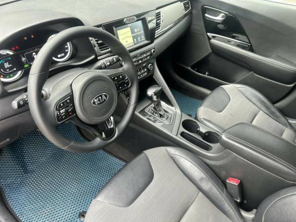 Kia Niro I с пробегом 2018 года, цена 1 627 500 рублей, 113845 км, внедорожник, Автокод Объявления