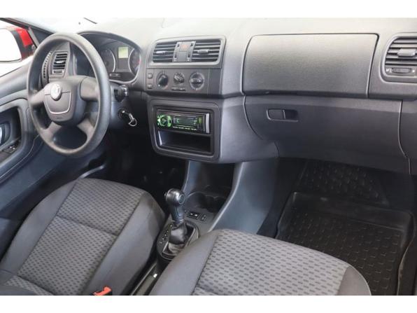 Skoda Fabia II Рестайлинг с пробегом 2012 года, цена 706 000 рублей, 209286 км, хэтчбек, Автокод Объявления