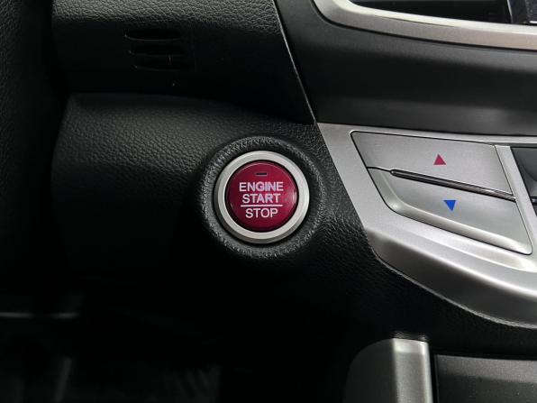 Honda Accord IX с пробегом 2013 года, цена 1 399 000 рублей, 341000 км, седан, Автокод Объявления