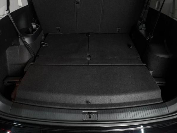 Volkswagen Tiguan II Рестайлинг (China Market) с пробегом 2023 года, цена 4 876 000 рублей, 10970 км, внедорожник, Автокод Объявления