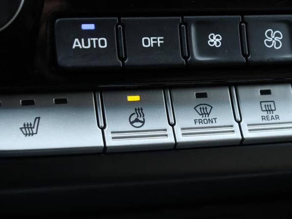 Hyundai Sonata VII (LF) Рестайлинг с пробегом 2017 года, цена 1 899 000 рублей, 76405 км, седан, Автокод Объявления
