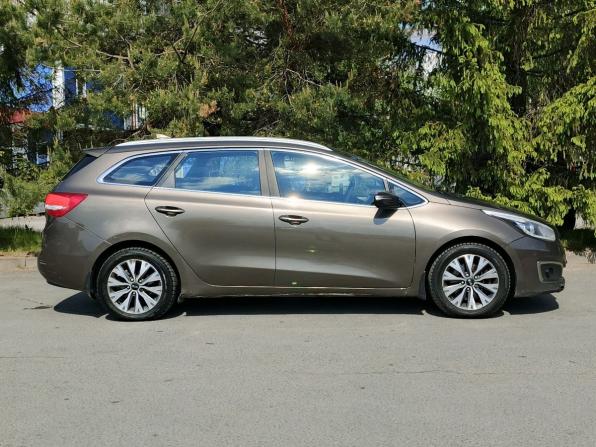 Kia Ceed II Рестайлинг с пробегом 2017 года, цена 999 000 рублей, 383512 км, универсал, Автокод Объявления