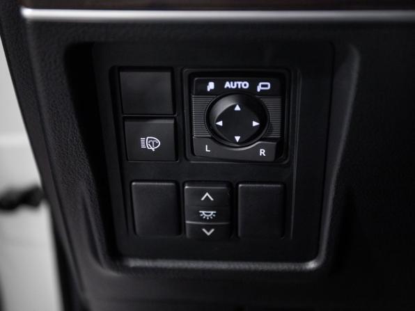 Toyota Land Cruiser Prado 150 Series Рестайлинг 3 с пробегом 2020 года, цена 7 600 000 рублей, 98329 км, внедорожник, Автокод Объявления