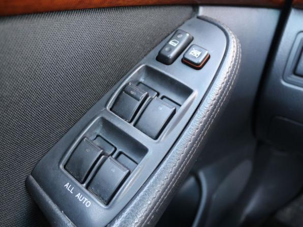 Toyota Avensis II Рестайлинг с пробегом 2006 года, цена 690 000 рублей, 307286 км, седан, Автокод Объявления